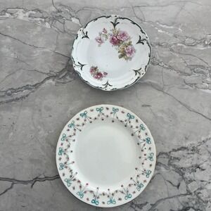 Pair of decorative sweet plates pink and blue